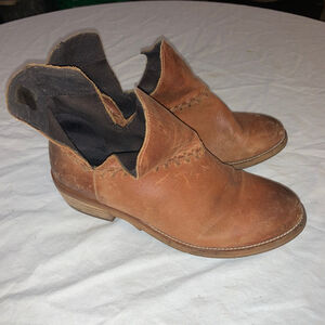 Women's Musse & Cloud Brown Leather Ankle Boots Booties US 6